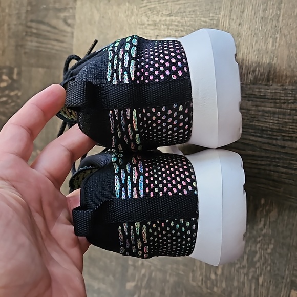 NIKE FLYKNIT MULTICOR ROSHE RUN - Picture 4 of 5